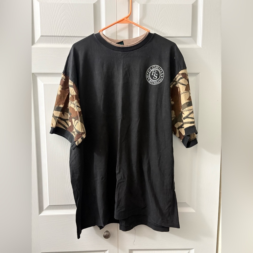 Tees unlimited Black T-Shirt with Camo Sleeves